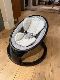 Munchkin Bluetooth Enabled Baby Swing