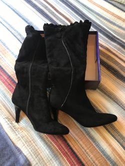 Woman Sweade Boots size 71/2