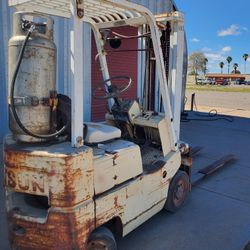 1991 Datsun Forklift