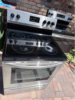 Stainless Steel Electric Glass Stove Top.