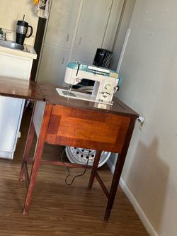 White brand table sewing machine