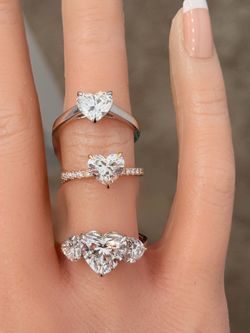 14KT VS1/F 4.09Ctw Lab Diamond Heart Ring