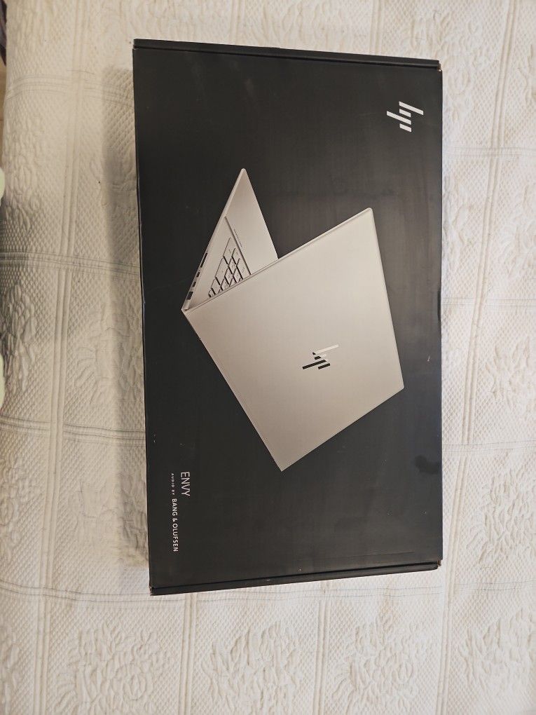 HP ENVY LAPTOP