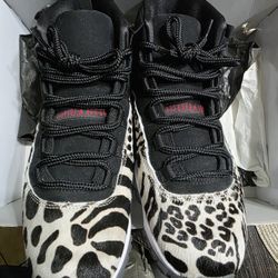 Air Jordan 11 (Two Pair Air Jordan 11 Sz 9.5