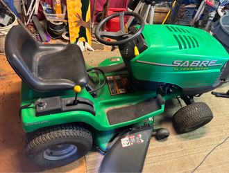 John Deere Saber riding lawnmower