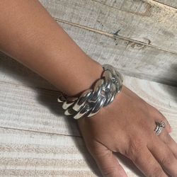 Vintage Chunky Bracelet Bangle Silver Tone Costume  Jewelry 