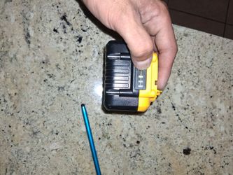 Dewalt 8ah 20v battery