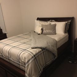 Queen Bedroom Set