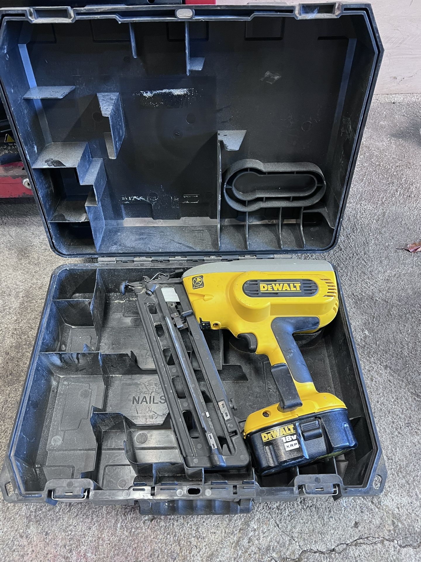 Dewalt Trim Gun