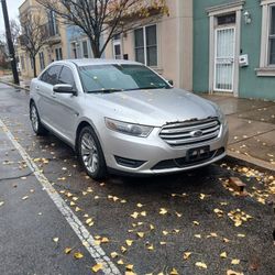 2013 Ford Taurus Limited 