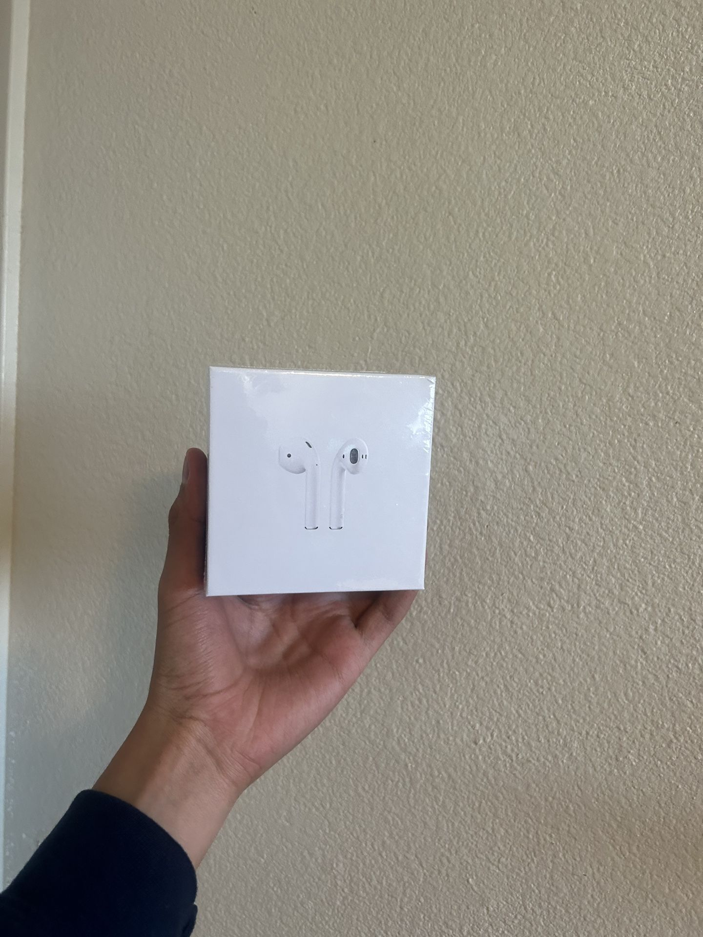 Authentic Apple Airpods
