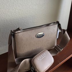 NWT Guess Purse with Coin Pouch