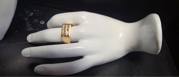 18K Real Gold Diamond Ring – Size 10 – 4.4 Grams