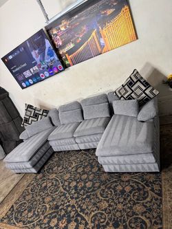 * Like New * Corduroy 3pc Modular sectional sofa ( Free Delivery )