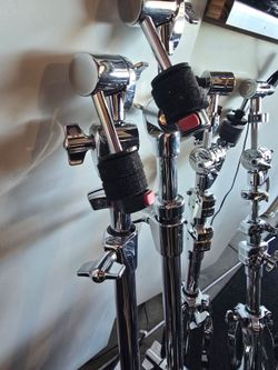 CRAZY DEAL !!New Dw stands sabian hats and cymbals 650$ for everything