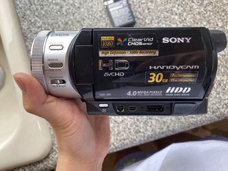 Sony HDR-SR1 4 MP HD AVCHD Camcorder