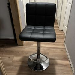 Vanity chair 