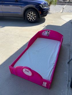Toddler bed with mattress