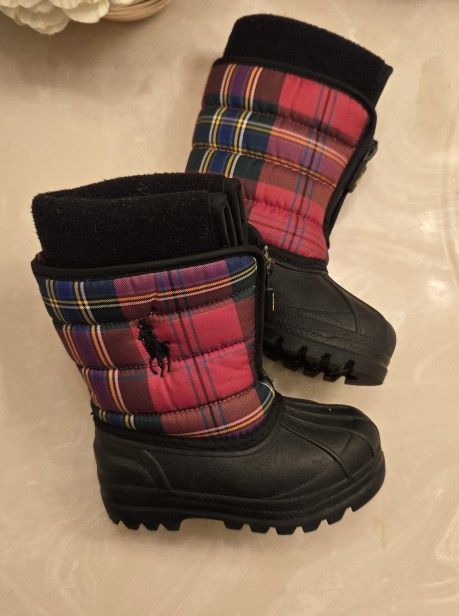 TODDLER SNOW BOOTS $20 NEW