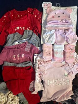 New 0-3 baby clothes (18 pieces)