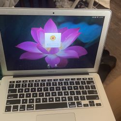MacBook Air 13” 2014 Model