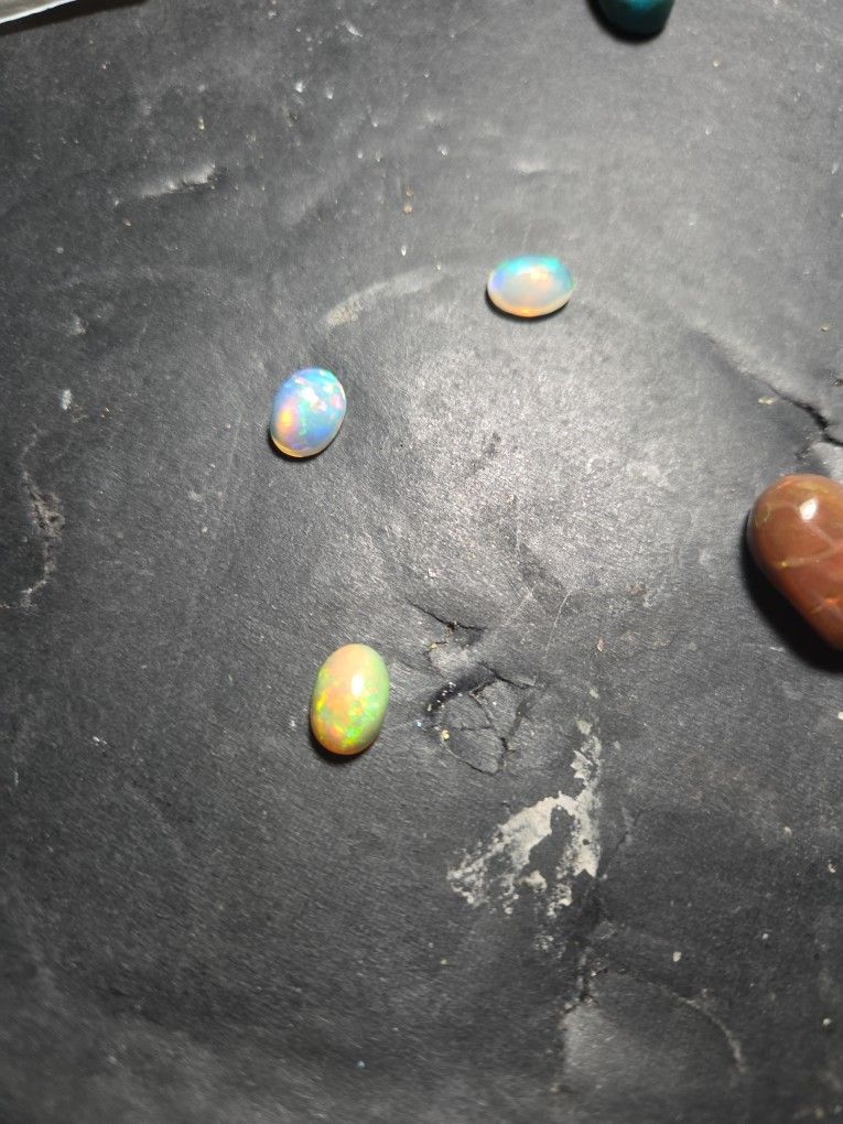 2 Crystal Water Opals 1 Orange Opal All C/p