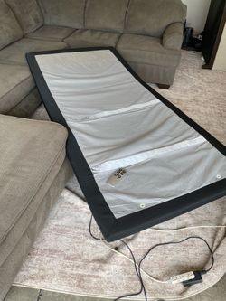 Adjustable twin size bed frame