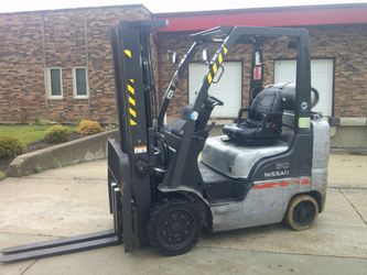 Nissan Propane 5000 LB. Capacity Forklift