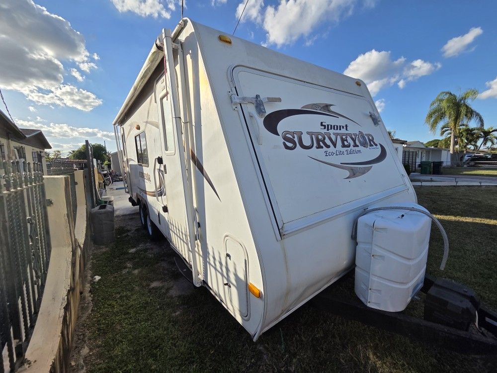 RV  Camper - Casa Movil