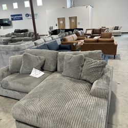 SOFAS SECTIONALS AND MORE! BRAND NEW DIRECT FROM MANUFACTURER 