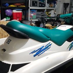 1997 Seadoo GTX with JL marine sound system.