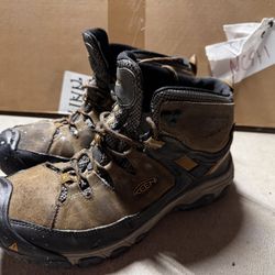 Keen Boots 11.5 Wide