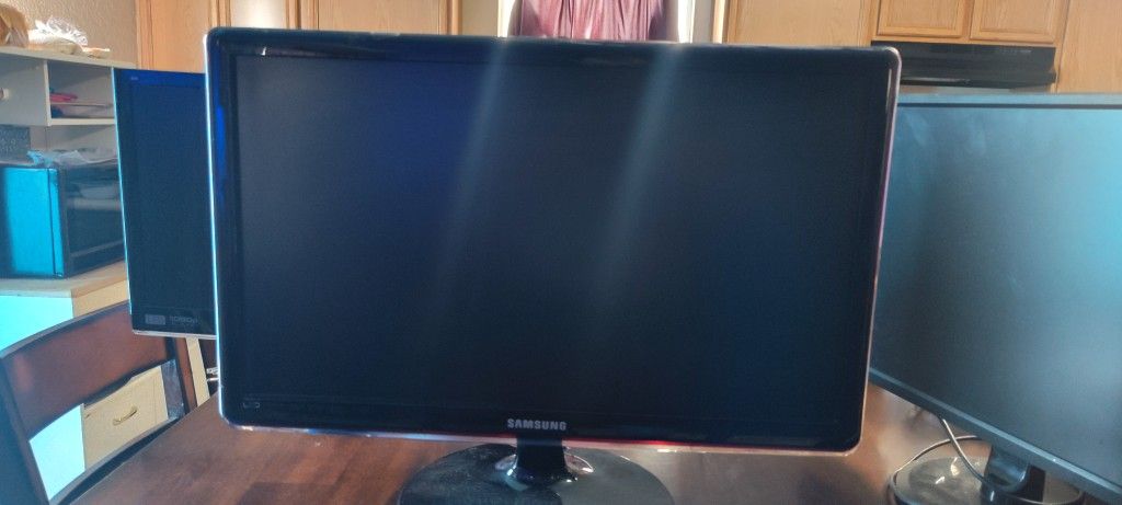 Samsung 22 Inch LCD Monitor