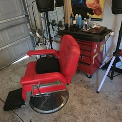 Barber Chair And Station
