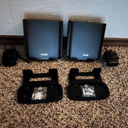 2x Asus ZenWiFi AX Router XT9
