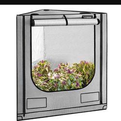 VIVOSUN Triangle Grow Tent 41"x57"x71" High Reflective Mylar with Bigger View Window and Floor Tray for Hydroponics Indoor Plant Growing