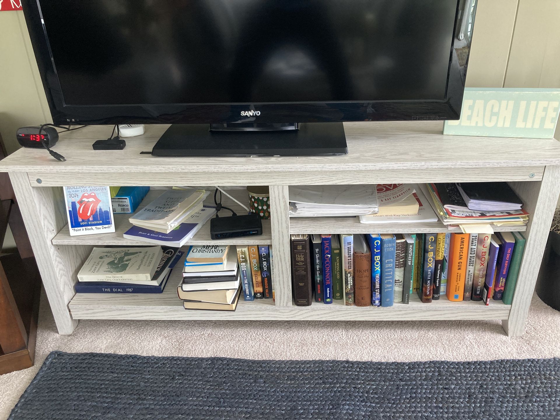 TV Stand/bookcase
