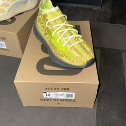 Yeezy 700 Size 12