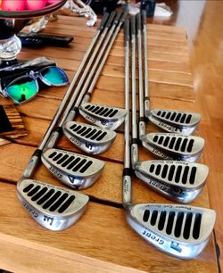 Tiger 🐅Shark Men's Vintage Iron's🔥3-Pw With Steel Reg.Flex Shaft's...🌟