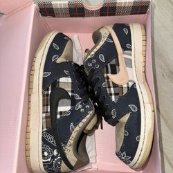 Travis Scott Nike sb dunk low