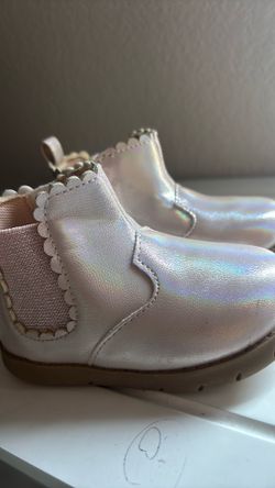Girls shoes