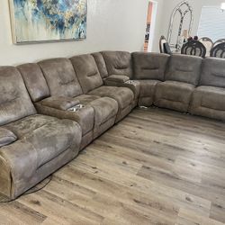 Large Brown Sectional With Recliners 