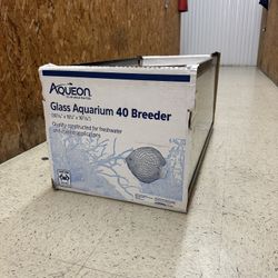 Aqueon 40 Breeder Tank + LED Light 