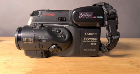 Vintage Canon ES1000 Hi8 Camcorder + Accessories & Bag