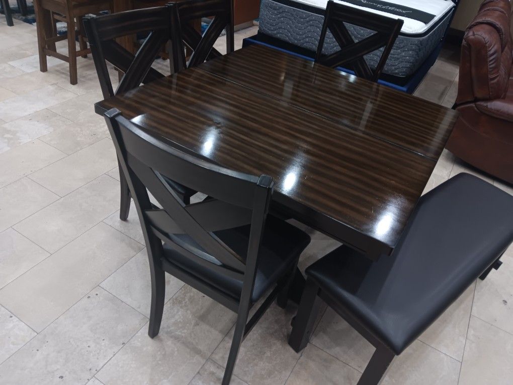 *Dining Room Special* Kelly Bold Table Sets W/4 Chairs And...
