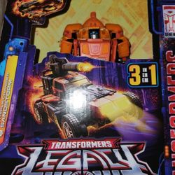 Transformers Legacy Evolution Triple Changer Sandstorm