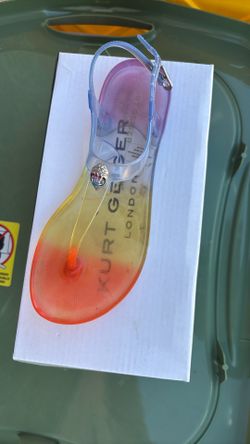 25$ KURT GEIGER JELLY SANDALS SIZE 2 GIRLS