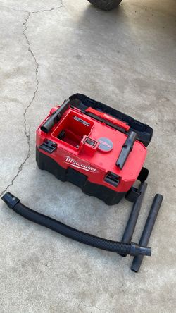 Milwaukee vacuum.