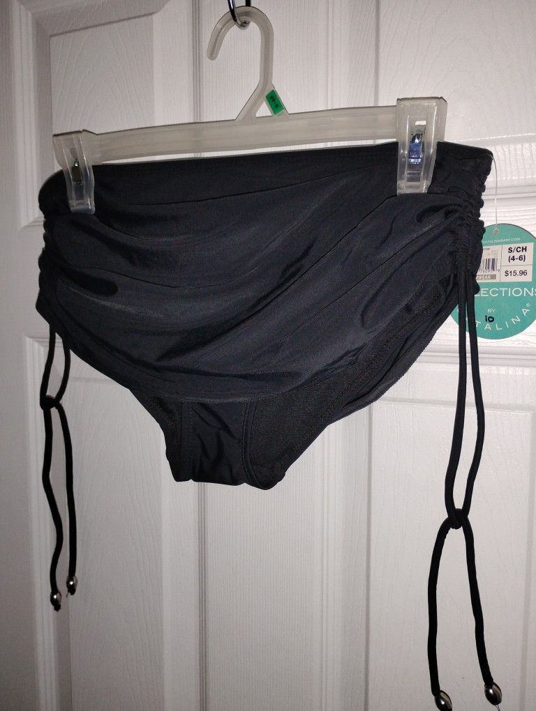 2 Swimming Bottoms