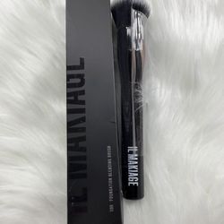 IL Makiage Foundation Blending Brush #100